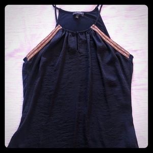 Sleeveless casual top